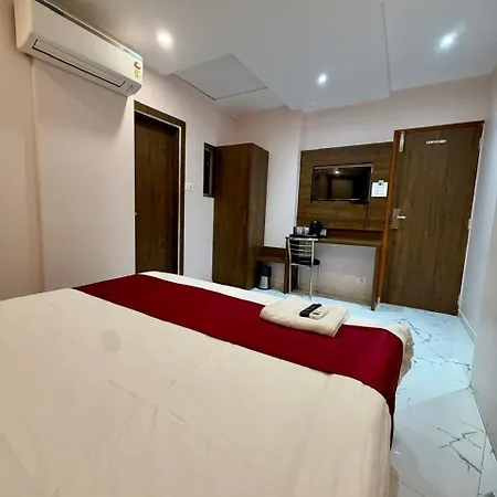 Classy Comfort Malad Near Dna Hospital Mumbai