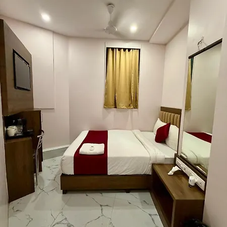 Classy Comfort Malad Near Dna Hospital Hotel