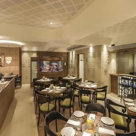Tunga International Hotel 3*