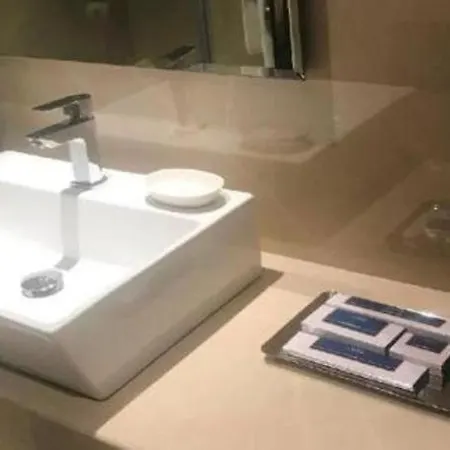 Tunga International 3*