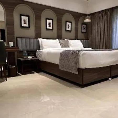 Tunga International 3*
