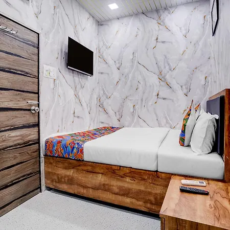 Hotel Fabhotel Comfort Zone