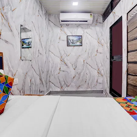 Hotel Fabhotel Comfort Zone 3*