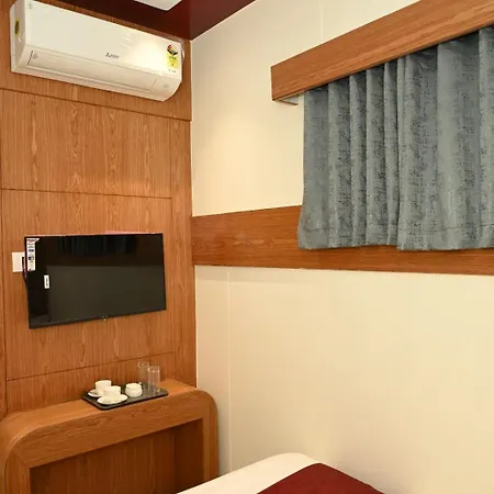 Suchieta Hotel Mumbai