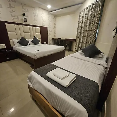 Hotel Luxury Addoree Palace - Near Airport Mumbai