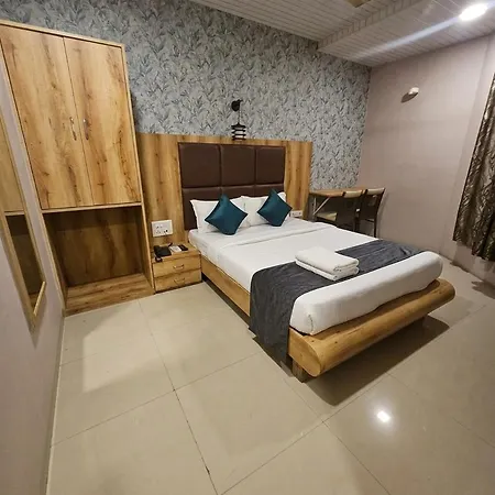 Luxury Addoree Palace - Near Airport