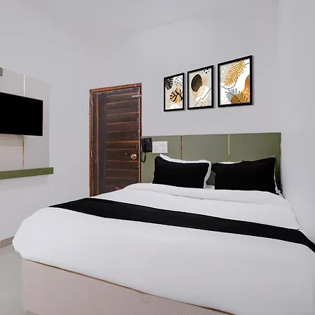 Super Collection O Jnpt Navi Formerly Ratan Regency Hotel 3*