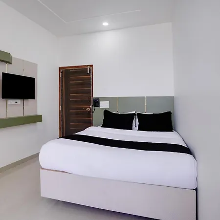 Hotel Super Collection O Jnpt Navi Formerly Ratan Regency Mumbai