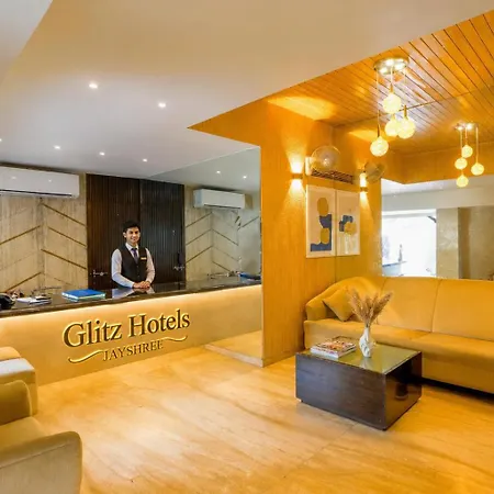 Glitz Jayshree- Nr Airport 3*