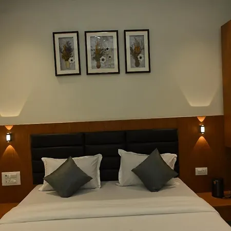 Suchieta 3* Mumbai