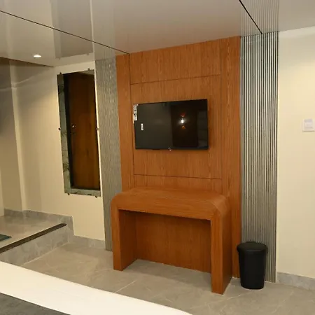 Hotel Suchieta Mumbai