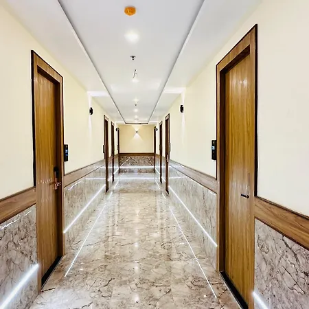 Breeze Bay Bkc - Near Us Embassy Mumbai