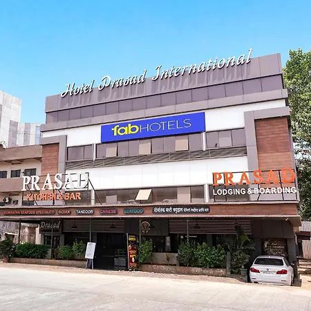 Hotel Fabhotel Prasad International