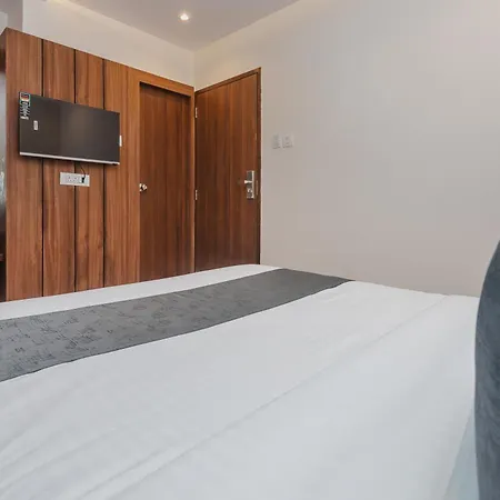 Zillion International Near Us Consulate B K C Near Airport Hotel 3*