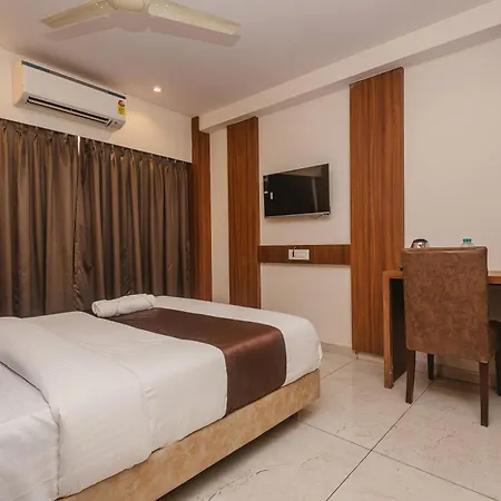 Zillion International Near Us Consulate B K C Near Airport Hotel 3*