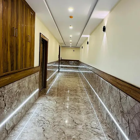 Breeze Bay Bkc - Near Us Embassy Mumbai