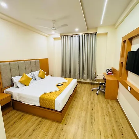 Hotel Breeze Bay Bkc - Near Us Embassy 3*