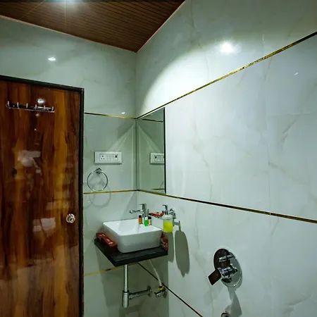 Brown Luxury Near Us Consulate Bkc Hotel Mumbai