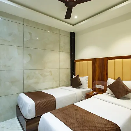 Brown Luxury Near Us Consulate Bkc Mumbai