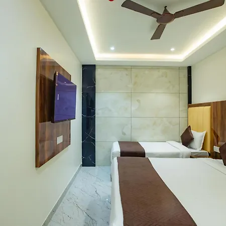 Hotel Brown Luxury Near Us Consulate Bkc Mumbai