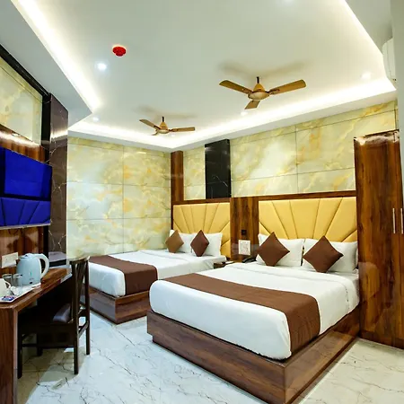 Brown Luxury Near Us Consulate Bkc Mumbai