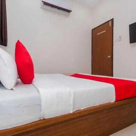 Cliff Hanger Hotel 3*
