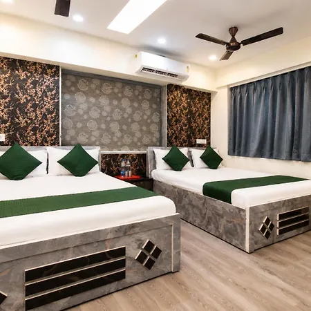 Platinum Hotel *