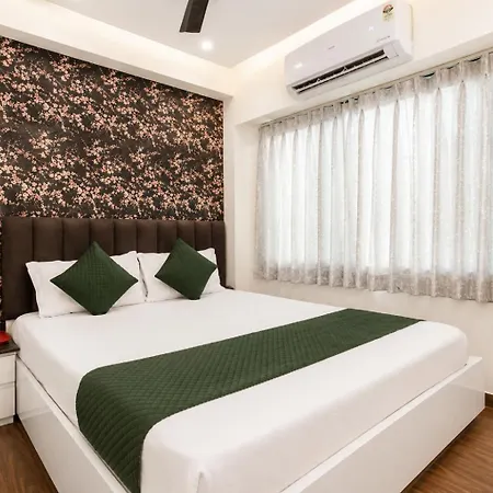 Platinum Hotel *