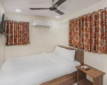 Uma Residency - Chakala Hotel *