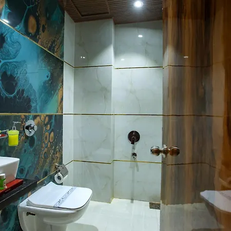 Hotel Brown Luxury Near Us Consulate Bkc Mumbai