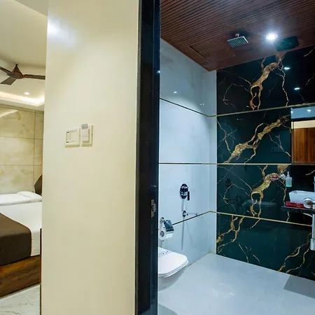 Hotel Brown Luxury Near Us Consulate Bkc Mumbai