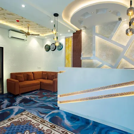Brown Luxury Near Us Consulate Bkc Hotel Mumbai