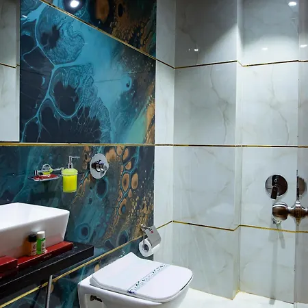 Brown Luxury Near Us Consulate Bkc Mumbai