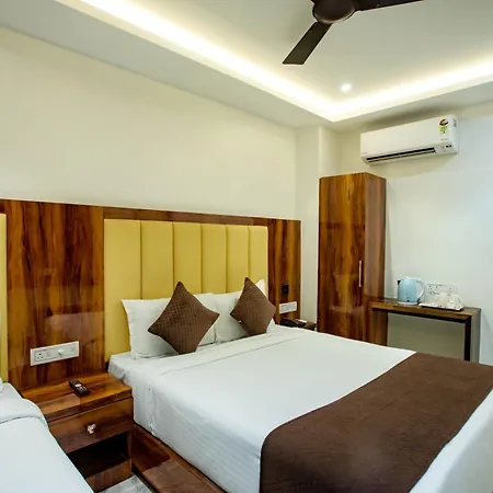 Brown Luxury Near Us Consulate Bkc 3*