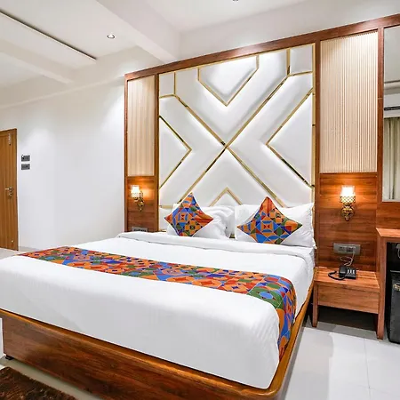 Fabhotel Status Residency 3* Mumbai