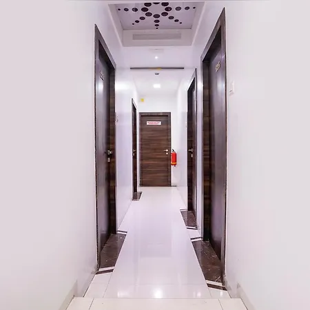 Fabhotel Elvis International 3* Mumbai