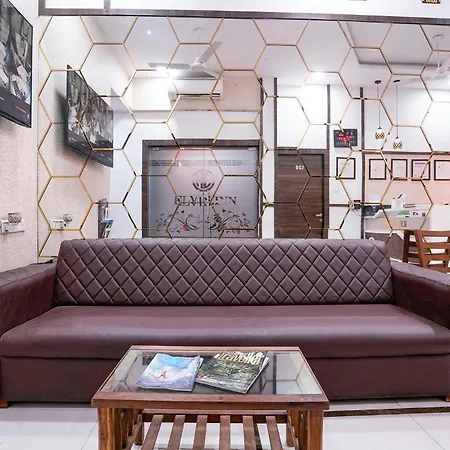 Fabhotel Elvis International Hotel 3*