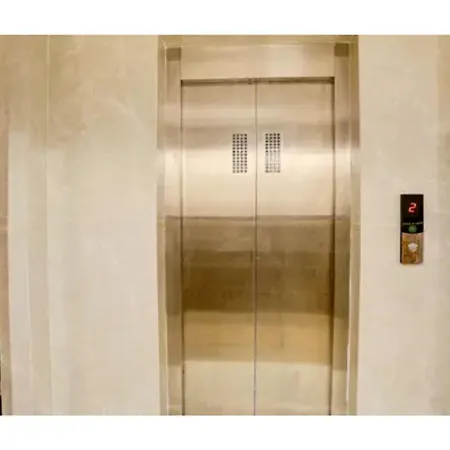 Hotel Fabhotel Casa Royal Residency