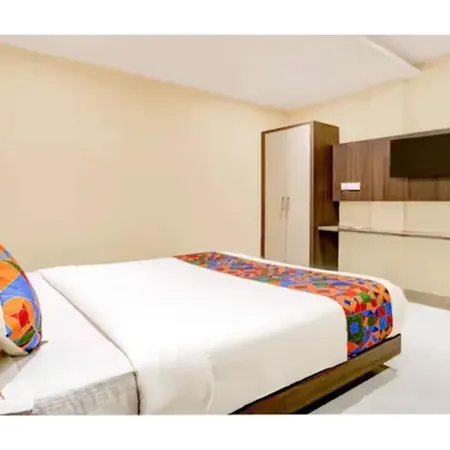 Fabhotel Casa Royal Residency