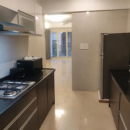 2bhk Luxurious Near Bkc Hotel *