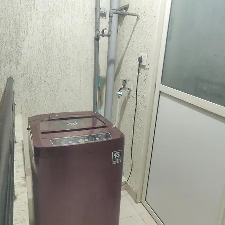 2bhk Luxurious Near Bkc