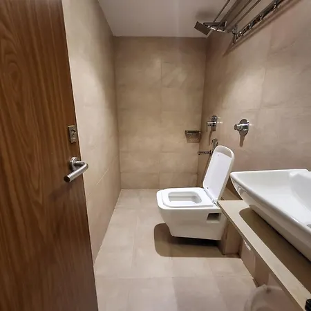 Wynd Hotel