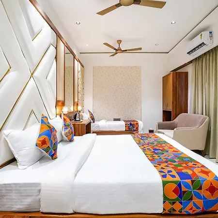 Fabhotel Status Residency Hotel 3*