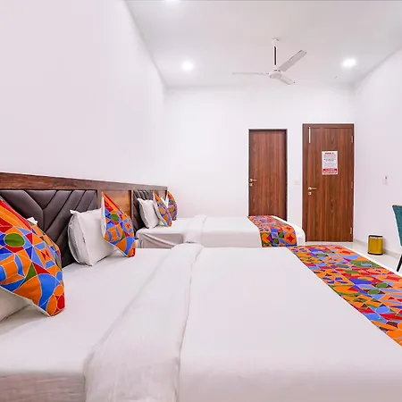 Fabhotel Elvis International Hotel 3*
