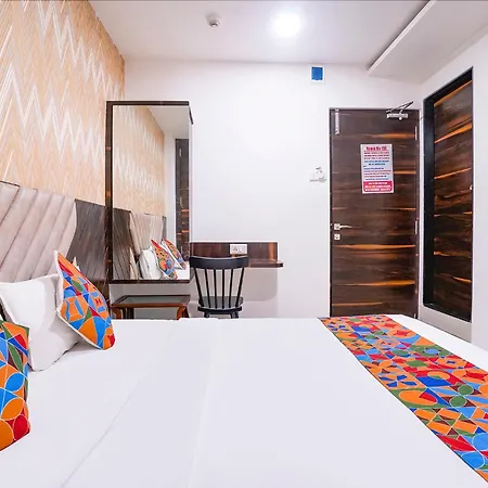 Hotel Fabhotel Elvis International