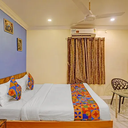 Fabhotel Land 3*