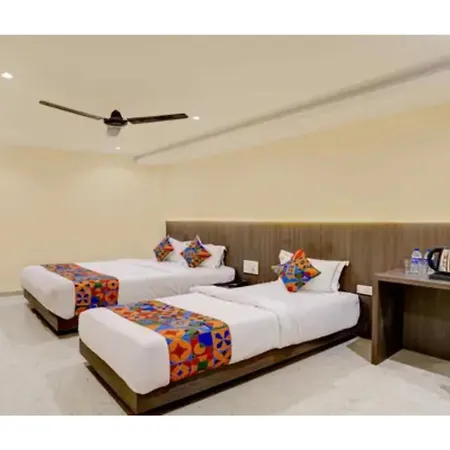 Fabhotel Casa Royal Residency 3*
