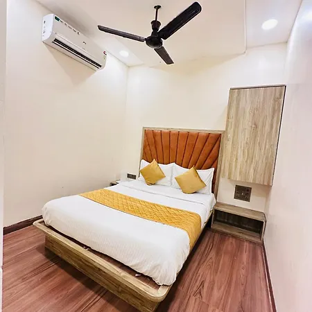 Royce Bkc - Near Jio Convention Centre And Us Consulate Hotel