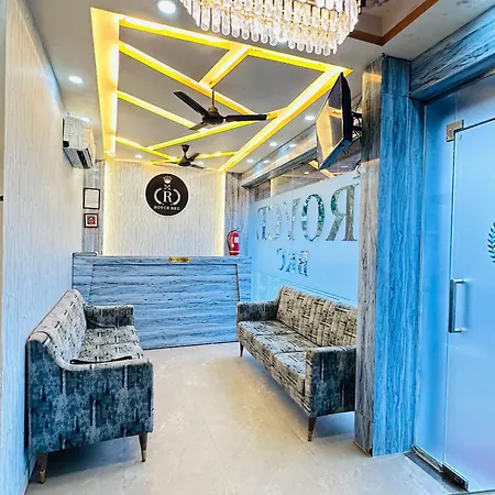 Hotel Royce Bkc - Near Jio Convention Centre And Us Consulate 3*
