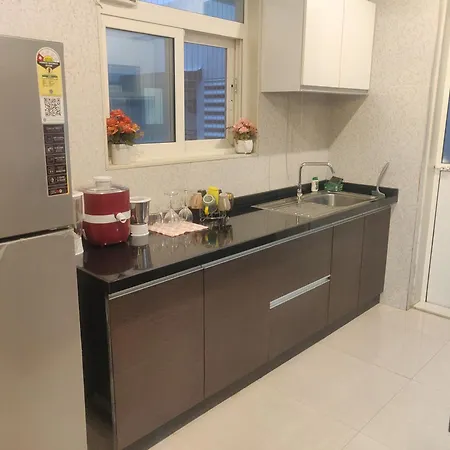 2bhk Luxurious Near Bkc *